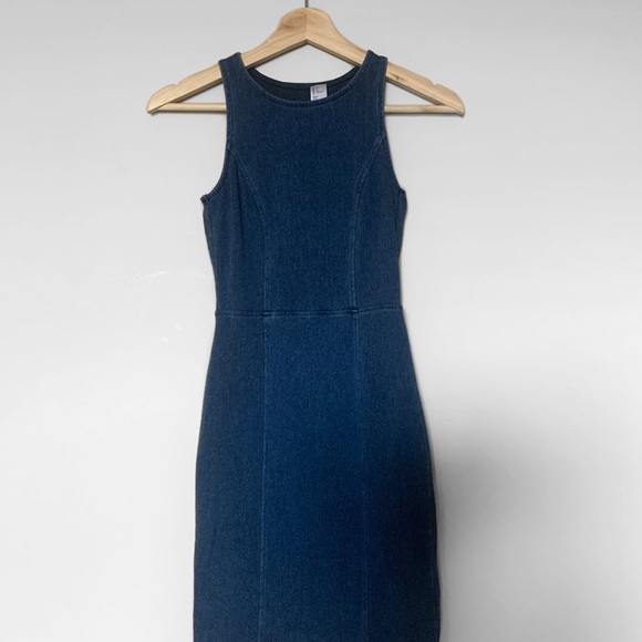 🌻2/$15 dresses - H&M Denim Dress - Picture 2 of 4